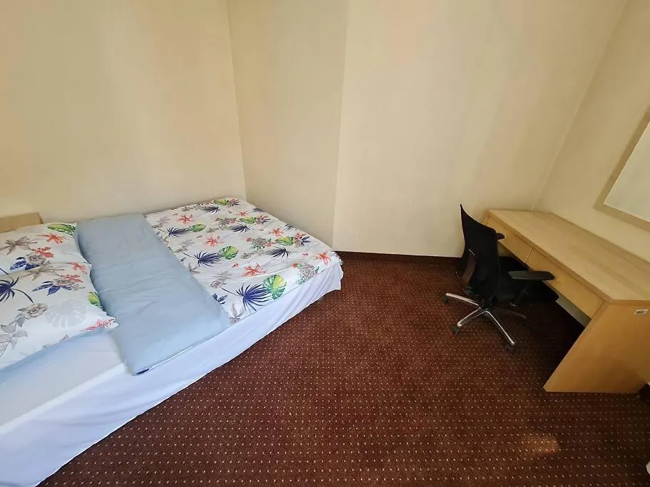 10Q - Z6 Apartment 201 Warsaw Poland